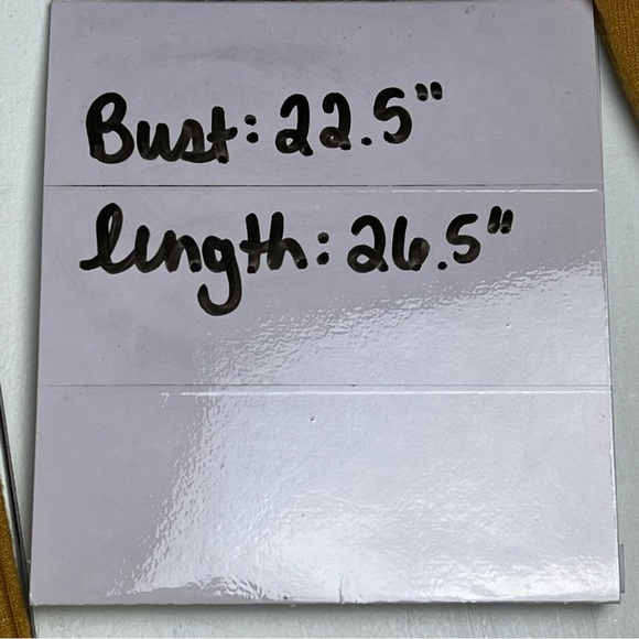 Golden yellow split hem sweater XL - Picture 5 of 5